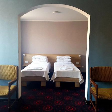 Institutul Muncii Otel Kişinev Dış mekan fotoğraf
