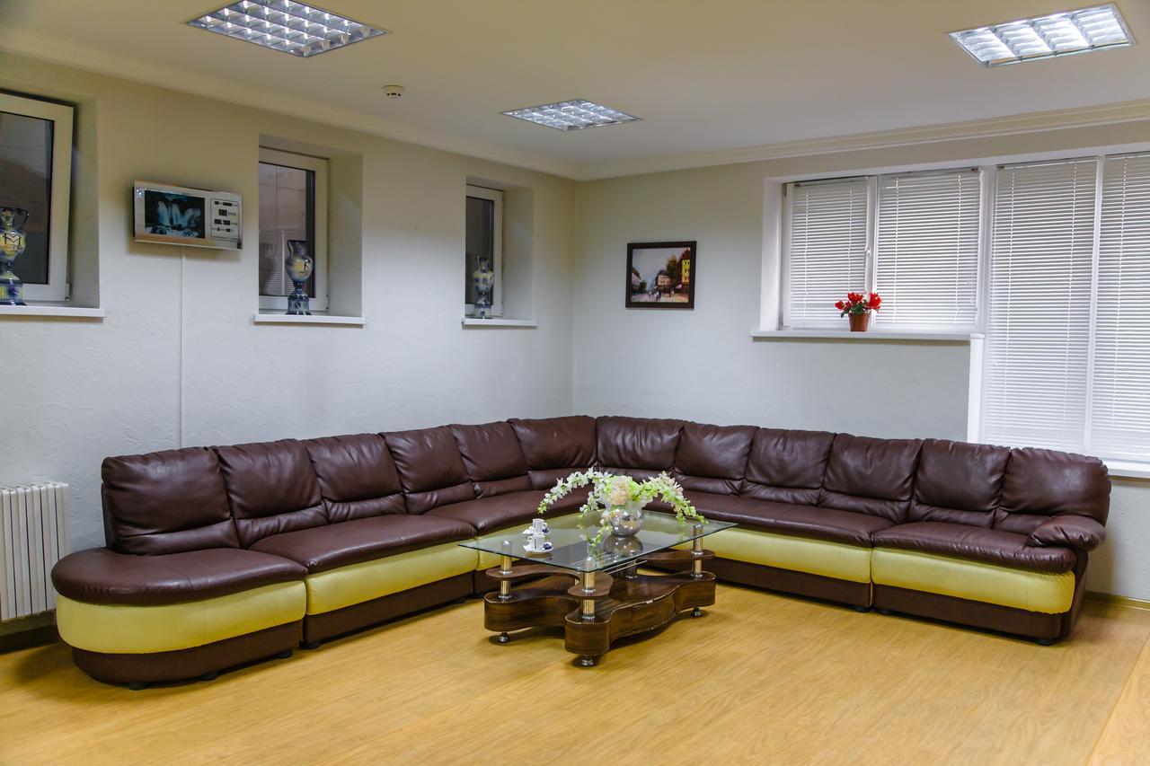 Institutul Muncii Otel Kişinev Dış mekan fotoğraf