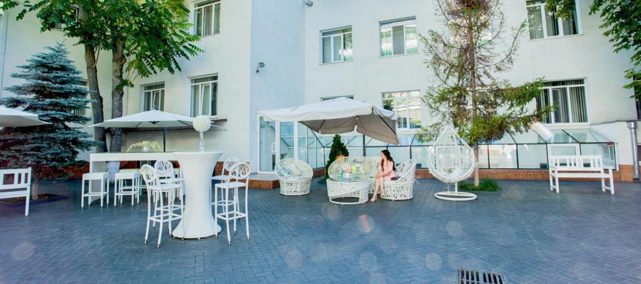 Institutul Muncii Otel Kişinev Dış mekan fotoğraf