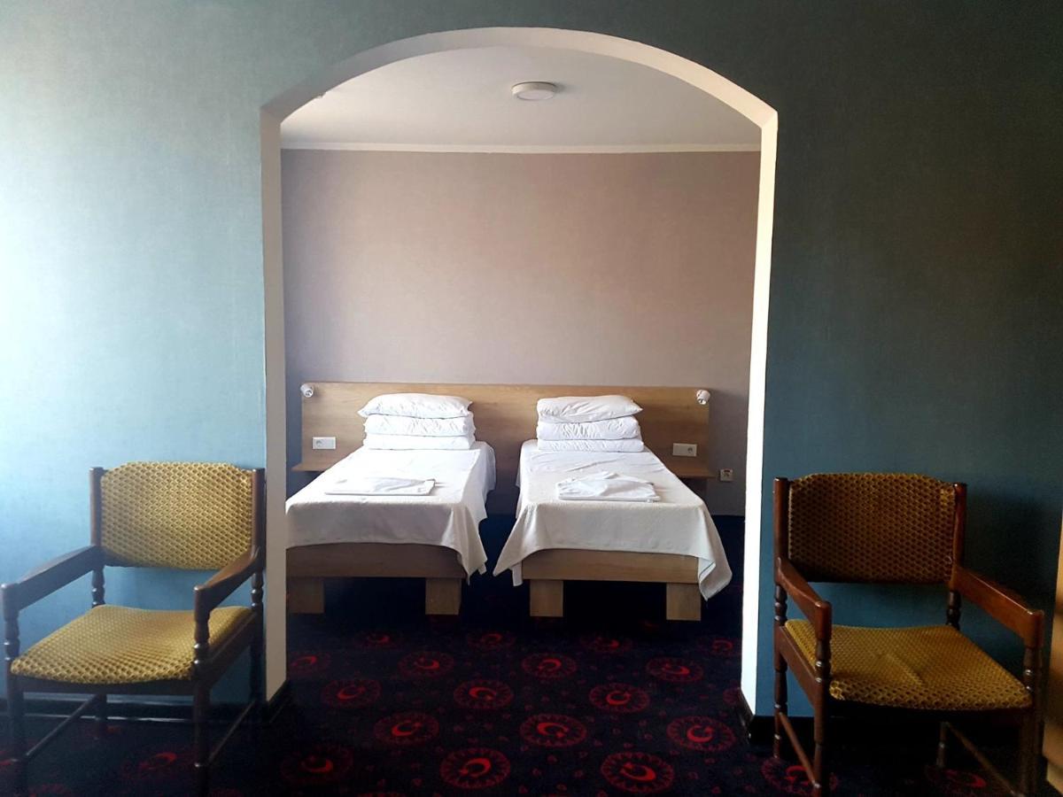Institutul Muncii Otel Kişinev Dış mekan fotoğraf